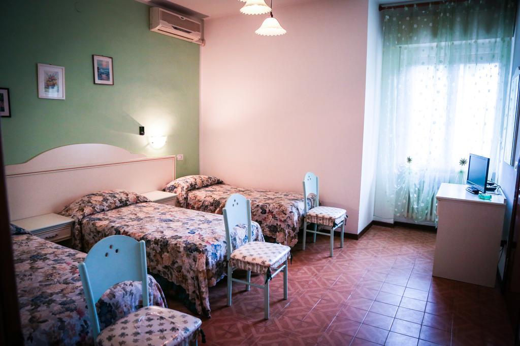 Hotel Ausonia Monte Porzio Luaran gambar