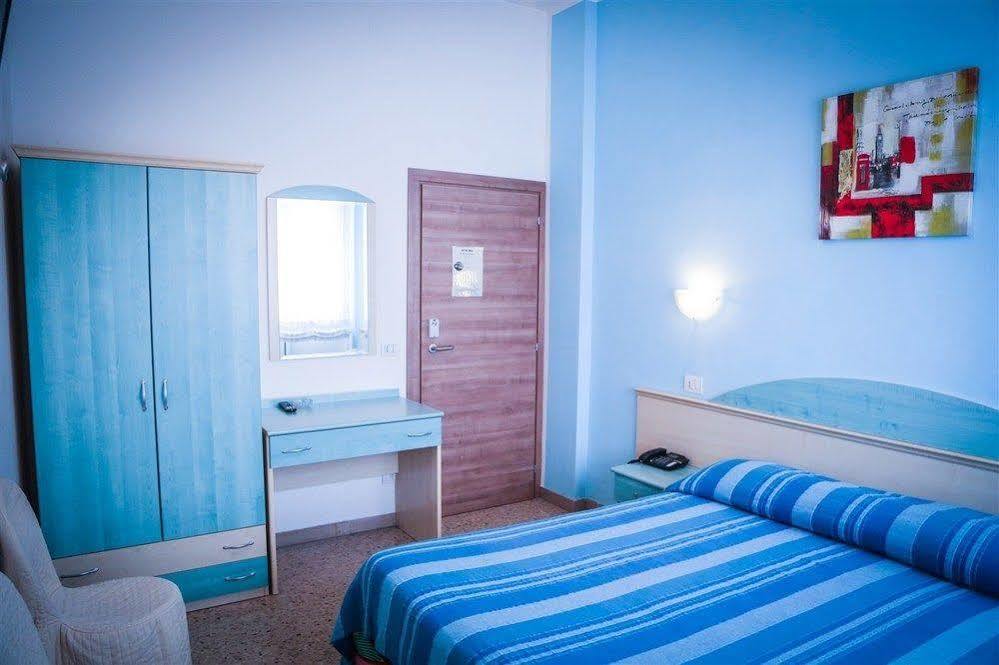 Hotel Ausonia Monte Porzio Luaran gambar