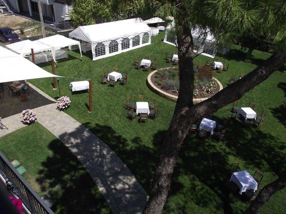 Hotel Ausonia Monte Porzio Luaran gambar